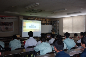 松本工業高等学校人材育成支援　企業見学実施